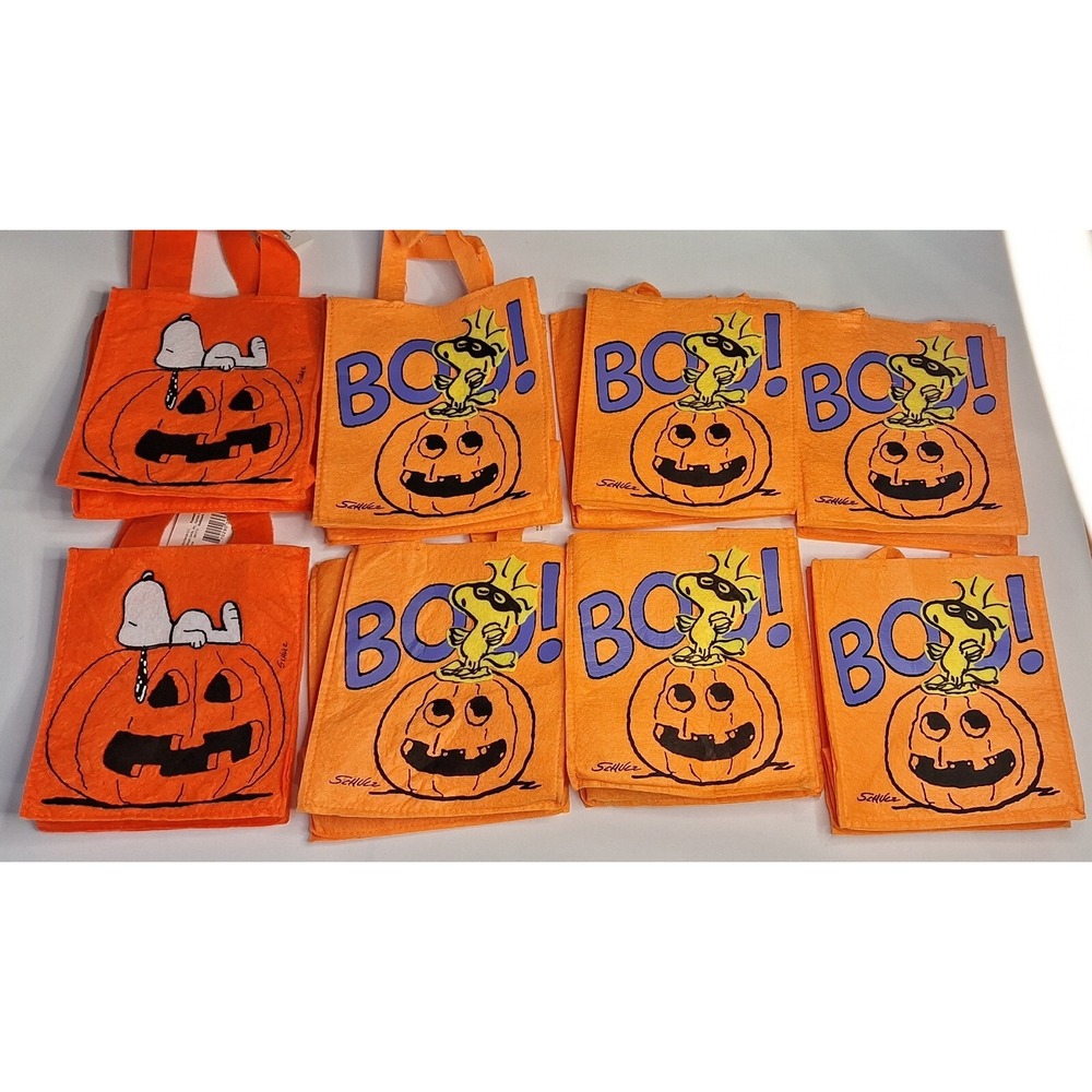 Lot of 8 hallmark felt Halloween bags Peanuts snoopy woodstock pumpkin - Picture 2 of 4